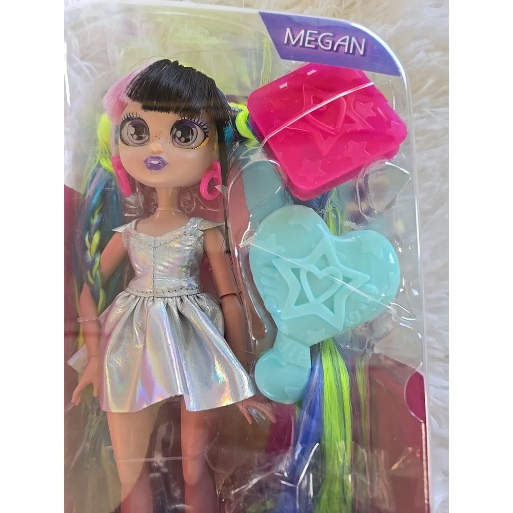 VIP‎ Girls Hair Makeover Megan Fashion Doll with 11